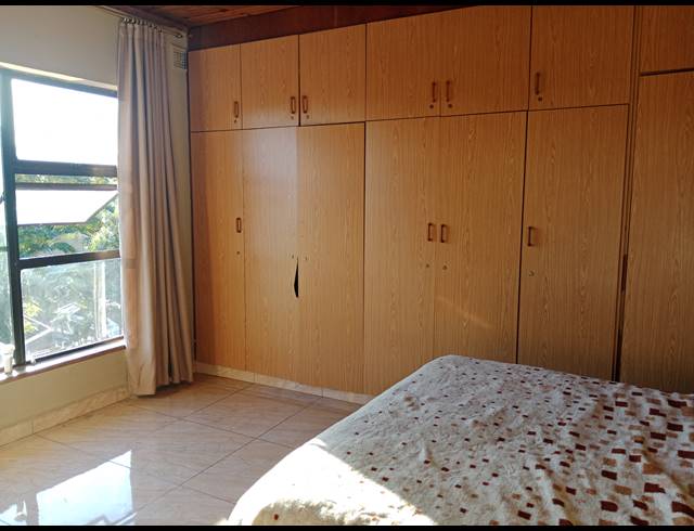 6 BEDROOM FREEHOLD FOR SALE IN RAISETHORPE
